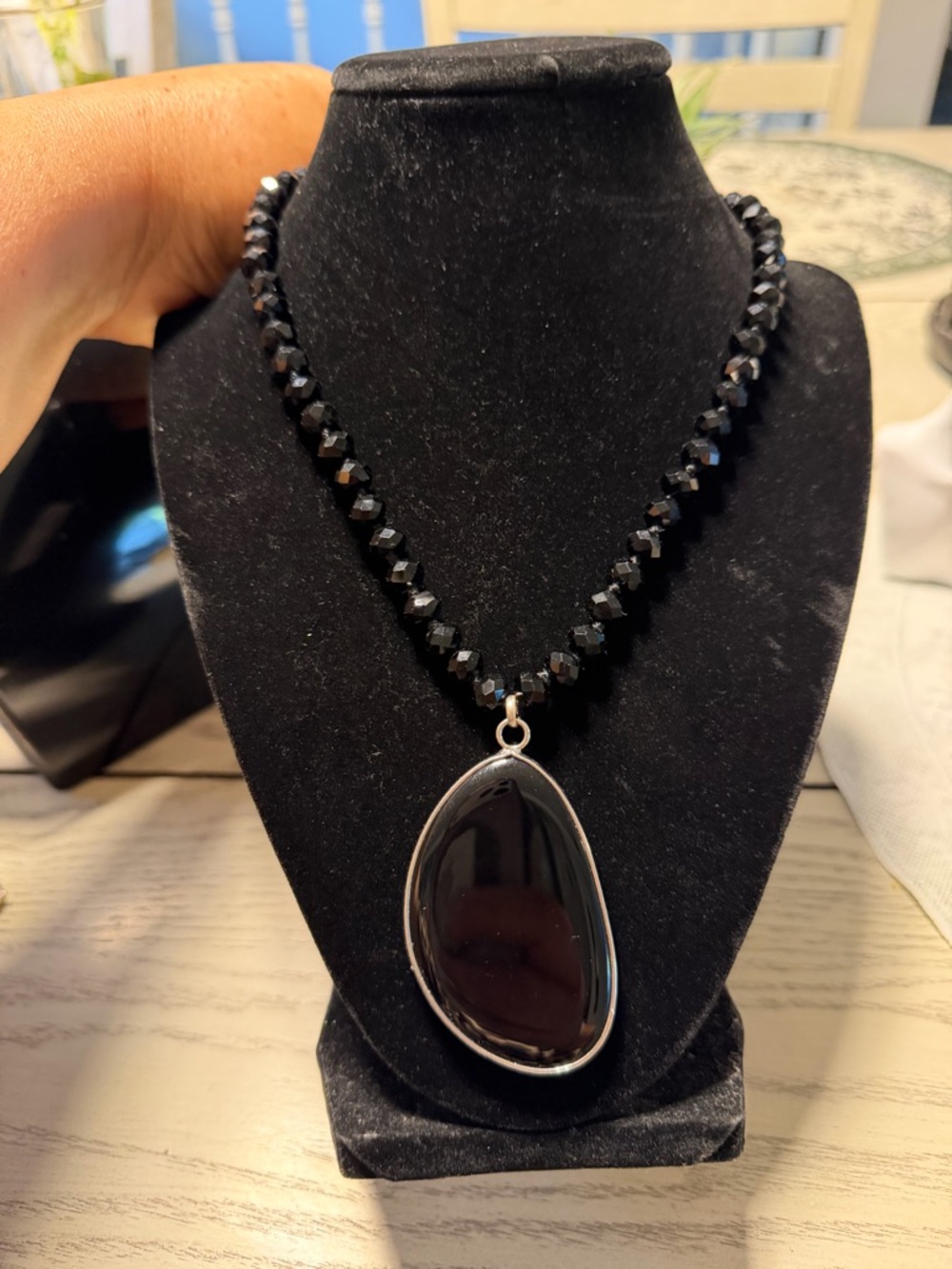 Black Beaded Pendant Necklace - Elegant Women's Jewelry